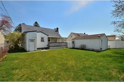 24 Linden Boulevard, Hicksville, NY 11801 - Photo 26