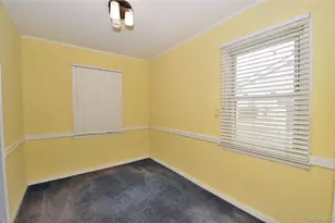 24 Linden Blvd, Hicksville, NY 11801 - Photo 8