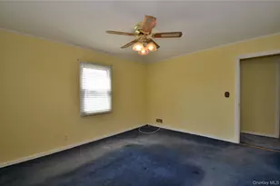 24 Linden Blvd, Hicksville, NY 11801 - Photo 16