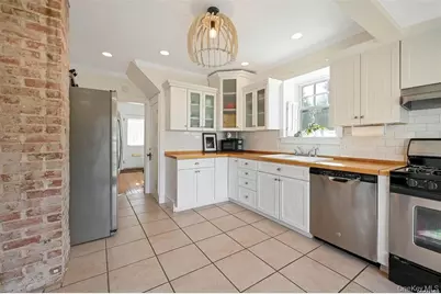 65 E Main Street, Huntington, NY 11743 - Photo 10