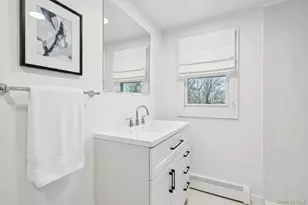 6 Nevada Ave, Medford, NY 11763 - Photo 20