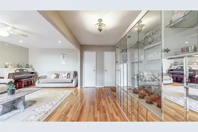 67-40 Booth Street #4O, Forest Hills, NY 11375 - Photo 8