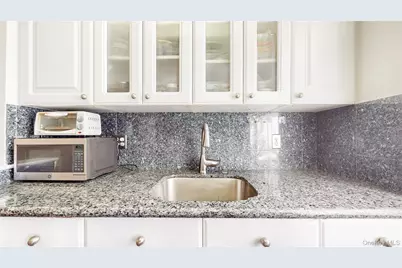 67-40 Booth Street #4O, Forest Hills, NY 11375 - Photo 12