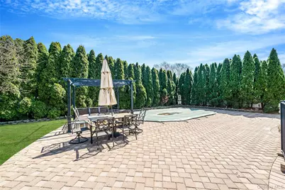 1 Ivy Court, Centereach, NY 11720 - Photo 10