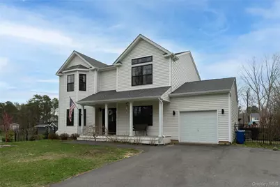 140 Gull Dip Road, Ridge, NY 11961 - Photo 2