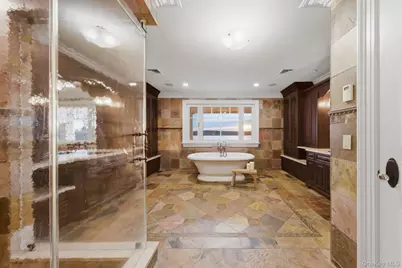 29 Gaul Road S, East Setauket, NY 11733 - Photo 20