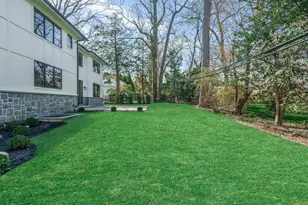 22 Old Field Ln, Great Neck, NY 11020 - Photo 44
