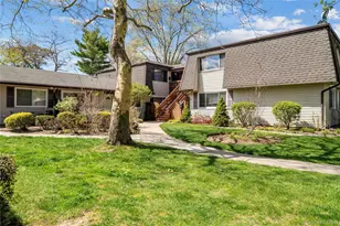 142 Feller Dr, Central Islip, NY 11722 - Photo 6