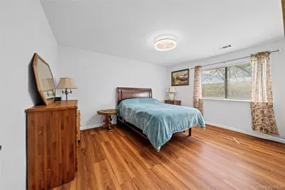 142 Feller Drive, Central Islip, NY 11722 - Photo 16