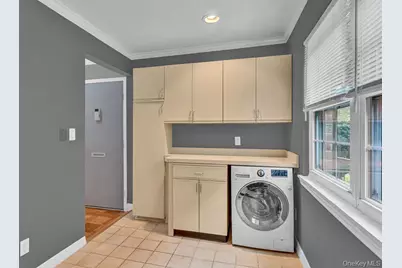 311 Mariners Way, Copiague, NY 11726 - Photo 10