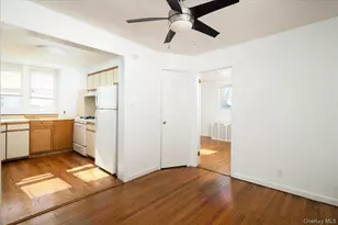 148-11 10th Ave, Whitestone, NY 11357 - Photo 24