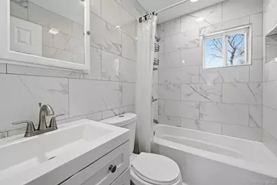 25 Montgomery Street, Brentwood, NY 11717 - Photo 10