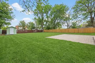 25 Montgomery St, Brentwood, NY 11717 - Photo 16