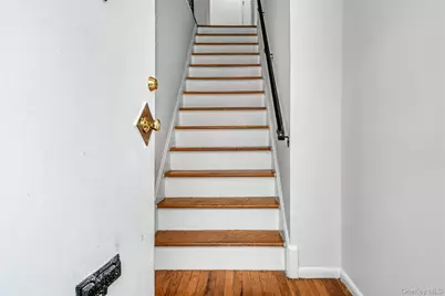 451 Main Street #14 Upper Unit, Northport, NY 11768 - Photo 6