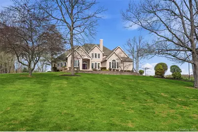 17 Forrest Way, Poughkeepsie, NY 12603 - Photo 2