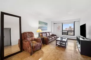 61-35 98th St, Rego Park, NY 11374 - Photo 2