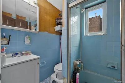918 E 216th Street, Bronx, NY 10469 - Photo 14