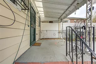 53-74 69th St, Maspeth, NY 11378 - Photo 30