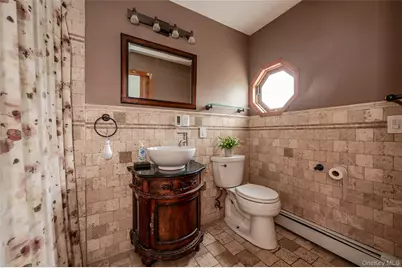 122 Clinton Avenue, Port Jefferson Station, NY 11776 - Photo 8