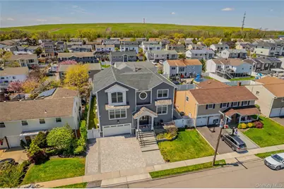 3810 Greentree Drive, Oceanside, NY 11572 - Photo 36