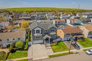 3810 Greentree Dr, Oceanside, NY 11572 - Photo 36