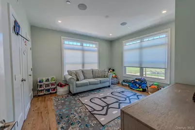 3810 Greentree Drive, Oceanside, NY 11572 - Photo 18