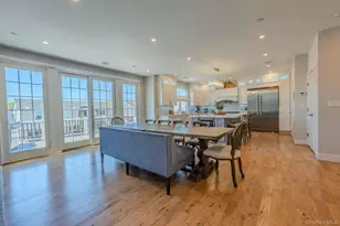 3810 Greentree Dr, Oceanside, NY 11572 - Photo 4