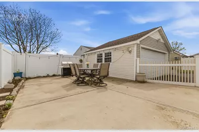58 Wilson Avenue, Amityville, NY 11701 - Photo 18