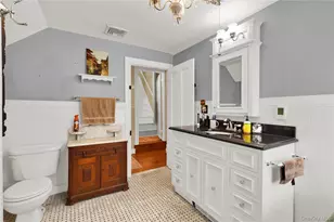 210 Old Town Rd, East Setauket, NY 11733 - Photo 20