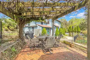 210 Old Town Rd, East Setauket, NY 11733 - Photo 24