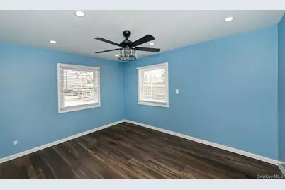 5 Shadywood Court, Huntington, NY 11743 - Photo 6
