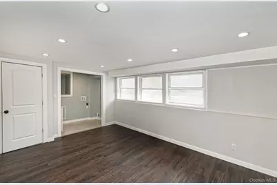 5 Shadywood Court, Huntington, NY 11743 - Photo 8