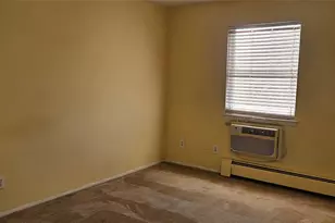276 Parkside Dr, Suffern, NY 10901 - Photo 12