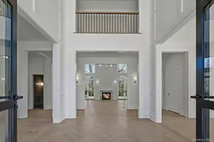25 W Creek Farms Rd, Sands Point, NY 11050 - Photo 4