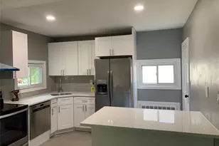 402 Leslie Ln, Uniondale, NY 11553 - Photo 4