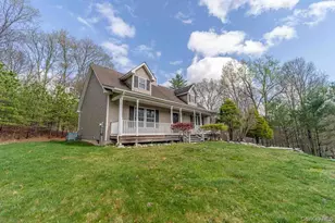 6 Stonybrook Rd, Pine Bush, NY 12566 - Photo 2