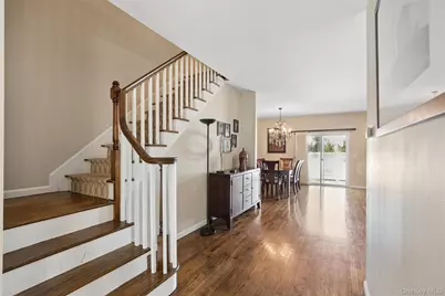 161 Brattle Circle, Melville, NY 11747 - Photo 4