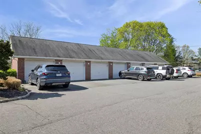 161 Brattle Circle, Melville, NY 11747 - Photo 28