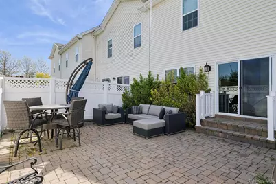 161 Brattle Circle, Melville, NY 11747 - Photo 26