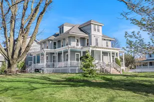 26 Summit Ave, Sea Cliff, NY 11579 - Photo 2