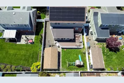 233 Collins Avenue, Williston Park, NY 11596 - Photo 46