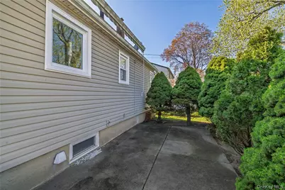 22 Hitchcock Lane, Farmingdale, NY 11735 - Photo 22