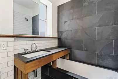 86-10 34th Avenue #522, Jackson Heights, NY 11372 - Photo 12