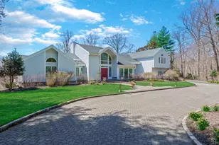 19 Mallard Dr, Lloyd Harbor, NY 11743 - Photo 2