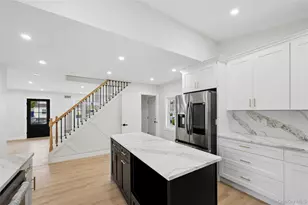 759 Barry Pl, Uniondale, NY 11553 - Photo 8