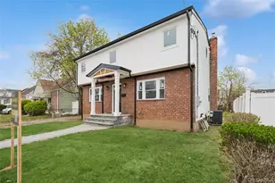 759 Barry Pl, Uniondale, NY 11553 - Photo 2