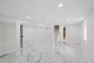 759 Barry Pl, Uniondale, NY 11553 - Photo 14