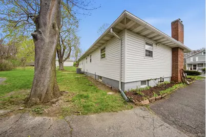 11 5th Avenue, Newburgh, NY 12550 - Photo 30