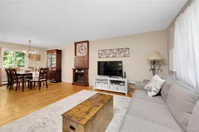 11 Margaret Lane, Huntington, NY 11743 - Photo 6