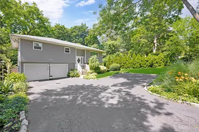 11 Margaret Lane, Huntington, NY 11743 - Photo 4